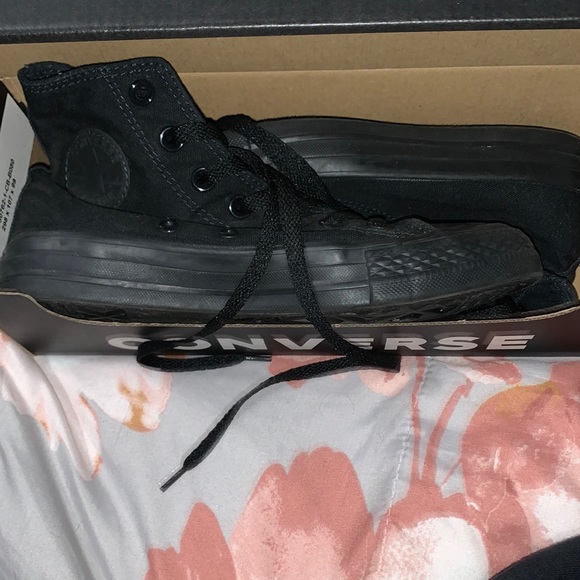 ALL BLACK CONVERSE🖤 - Picture 1 of 4